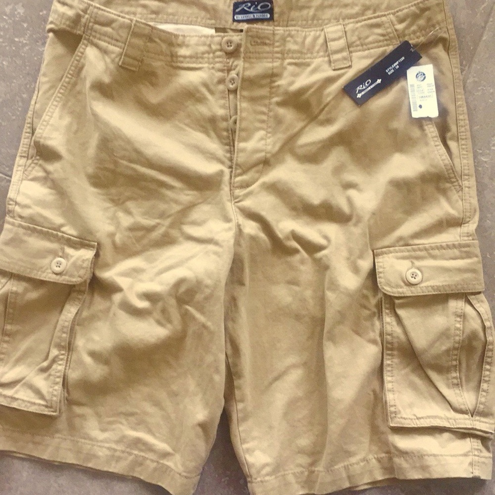 Mens RIO cargo shorts, 38 waist, dark khaki NEW!